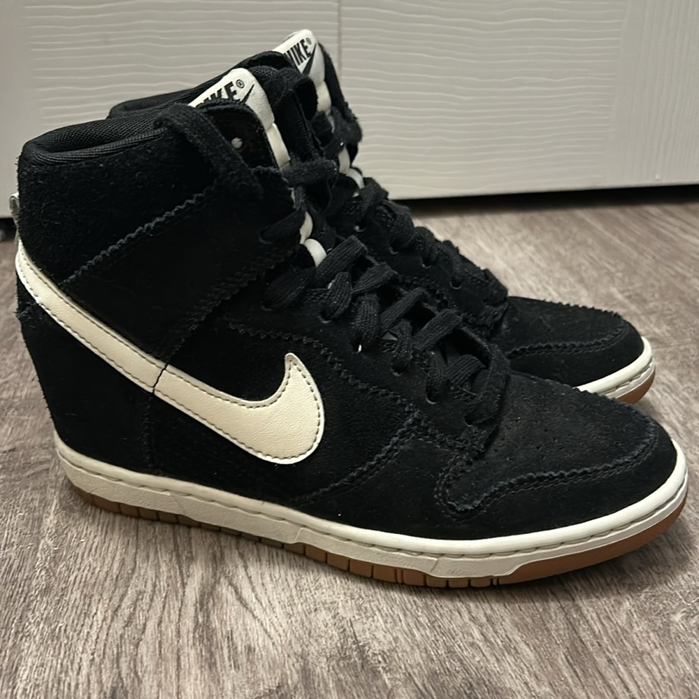 Nike Dunk Sky Hi, black suede, women’s size 7.5, wedge heel - Picture 3 of 9